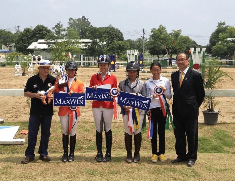 งาน “ FEI world jumping challenge & FEI children's international classic 2012 gold tour...