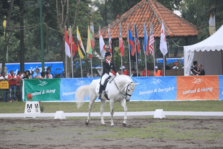 ขอแสดงความยินดีกับความสำเร็จของทัพนักกีฬาขี่ม้าทีมชาติไทย